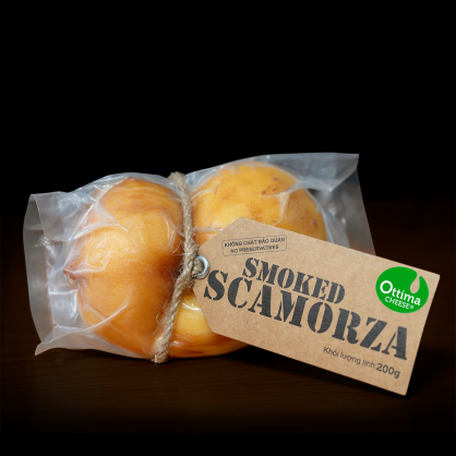 Smoked Scamorza Cheese ± 200gr/Pack