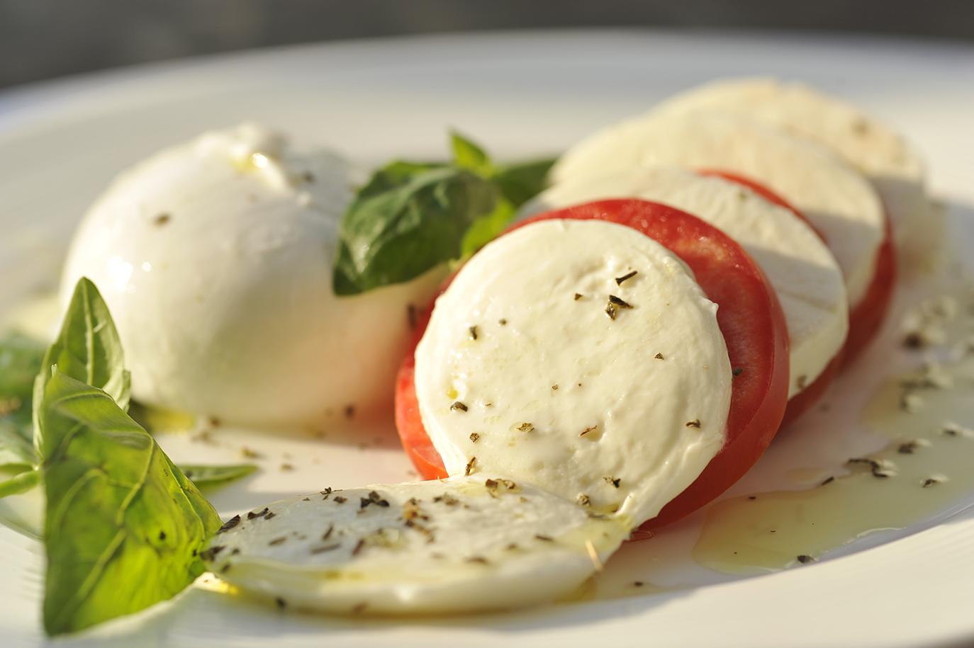 Mozzarella tomato